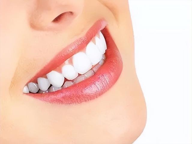 明明不胖却有烦人的双下巴?这个坏习惯连杨幂都中招了