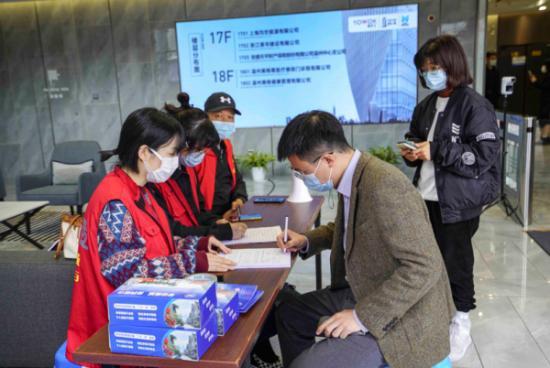 家门口打疫苗,说打就打!温州流动疫苗接种车送“苗”上门啦