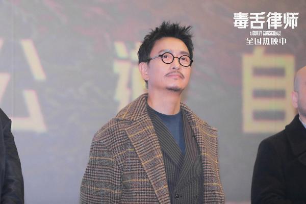 专访59岁演员谢君豪：在香港，演好戏也得“下生活”