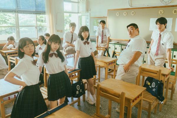 施柏宇《夏日最后的秘密》再扮高中生 程予希、林子闳陷三角关系