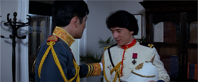 1987年，成龙开拍《A计划续集》，没有洪金宝和元彪，依然很经典