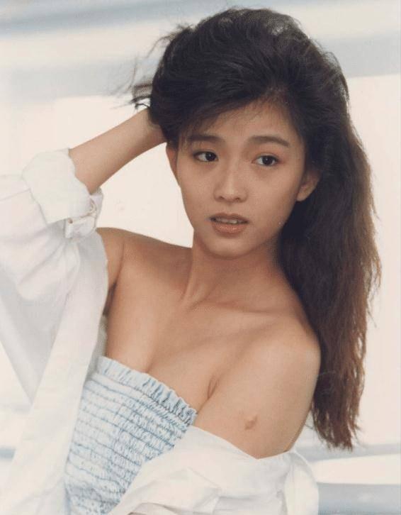 18岁裸露一夜红 53岁孤苦伶仃的叶全真,一出三级戏辉煌一生?