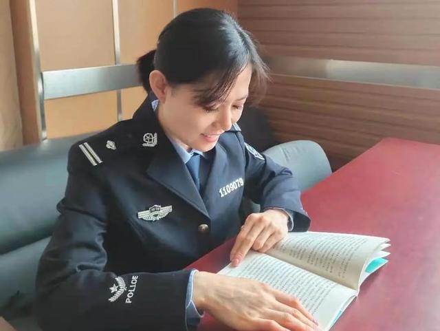 你好，“贾晓玲”