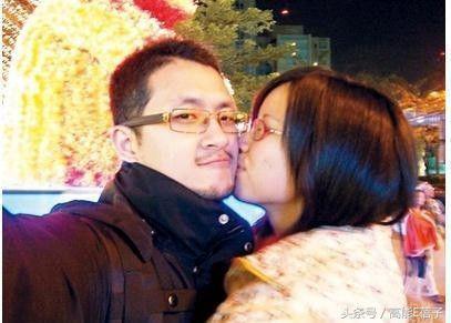 柯震东好友九把刀向周亭羽下跪求婚成功,网友:渣得无底线!