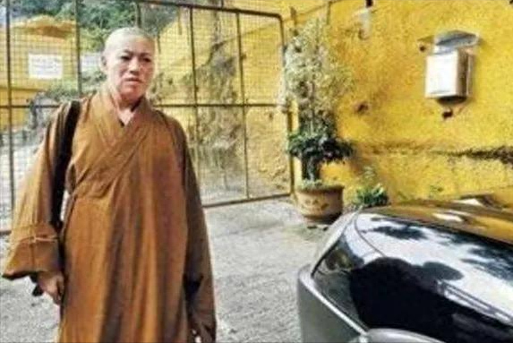 “风流尼姑”释智定落网，翁静晶揭露其私生活，糜烂程度令人咋舌