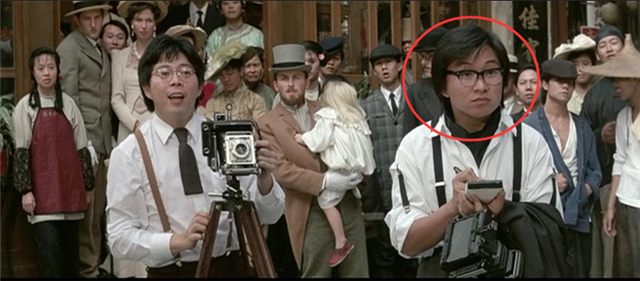 1987年，成龙开拍《A计划续集》，没有洪金宝和元彪，依然很经典