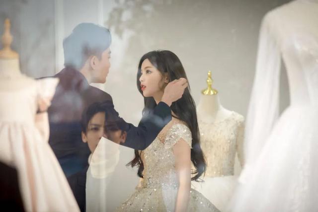 跟杨超越甜爆,跟关晓彤一起却被黑惨,CP这件事到底有多玄学?