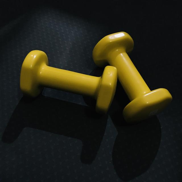 二月,谁先爱上他的