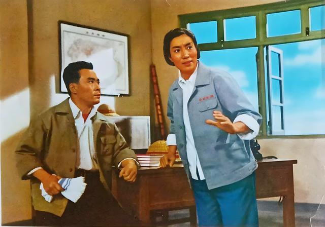 《海港》李丽芳:车祸、患癌全赶上了,嫁平凡丈夫,儿子是厨师