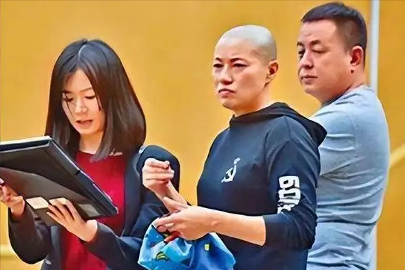 “风流尼姑”释智定落网，翁静晶揭露其私生活，糜烂程度令人咋舌