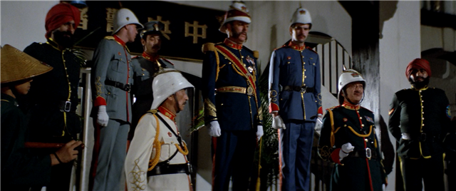 1987年，成龙开拍《A计划续集》，没有洪金宝和元彪，依然很经典