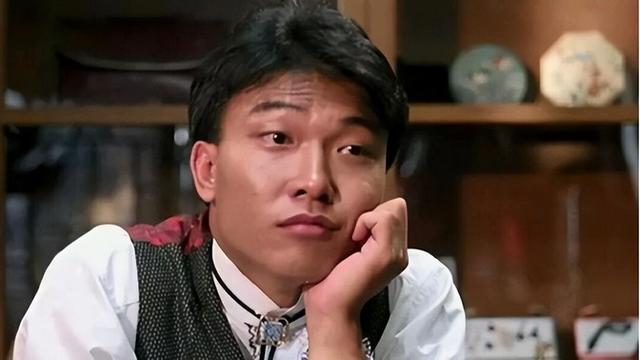 郭秀云爱拍三级片,嫁20亿富豪,患癌割36C,变身慈善家