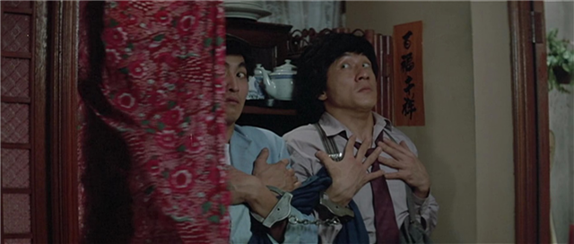 1987年，成龙开拍《A计划续集》，没有洪金宝和元彪，依然很经典