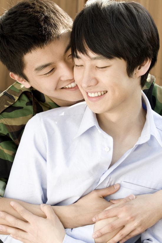 如果《请以你的名字呼唤我》不BE，9部高甜、HE男男电影盘点