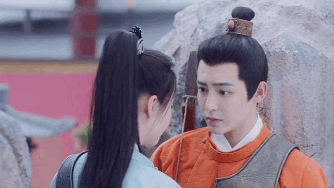 跟杨超越甜爆,跟关晓彤一起却被黑惨,CP这件事到底有多玄学?