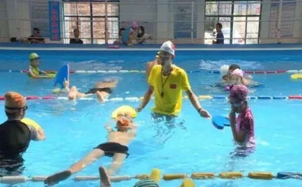 夏季游泳容易“兔子眼”？别怕，学会这些教你如何有效预防→