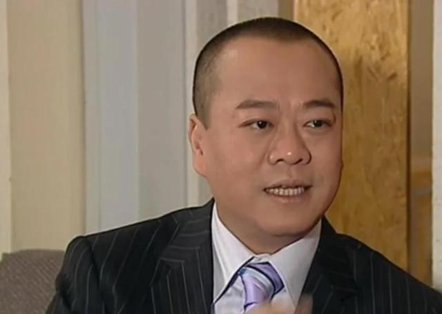 看了欧阳震华和林保怡,才明白男人可以不帅,但一定要有气质