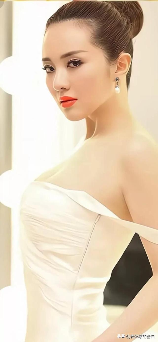 孟茜孟茜（1984年9月9日-），原名孟倩，出生于山东省菏泽市