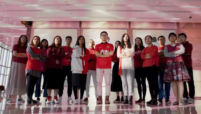 网传最惨年会吃盒饭,太难了!来康康别人家的神仙年会