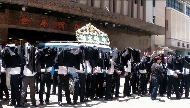 为什么香港有那么多黑帮？1997年香港回归，黑帮到底去哪了？