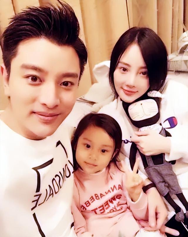 李小璐的母亲张伟欣:女儿离婚我心疼,盼望他们为了孩子复合