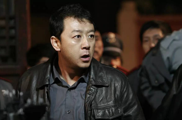 郭涛打女人风波后首现身，对女助理颐指气使，再显大男子主义本色