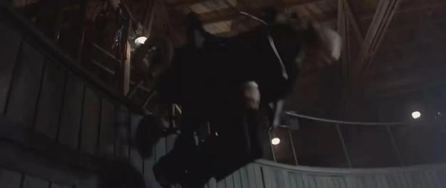 《沉默的羔羊2》汉尼拔系列——可怕食人魔为爱复出单手开脑壳