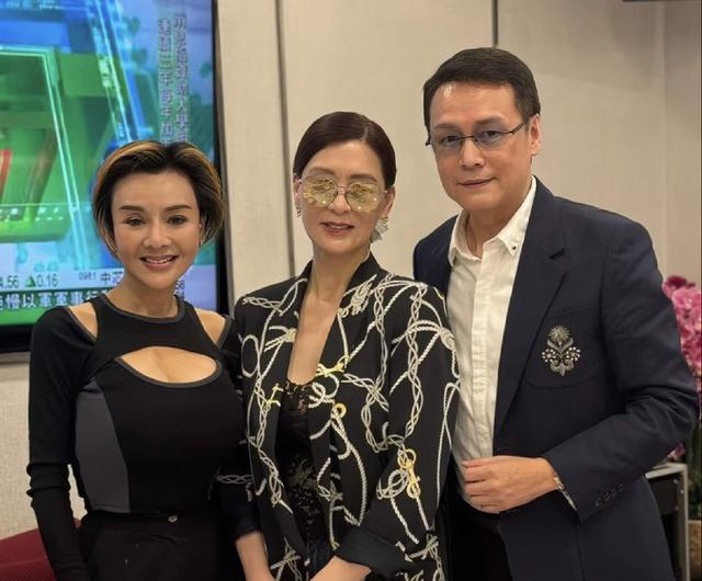 香港女星夏文汐风韵犹存,艳压女神叶子楣,多次被曝与小鲜肉暧昧