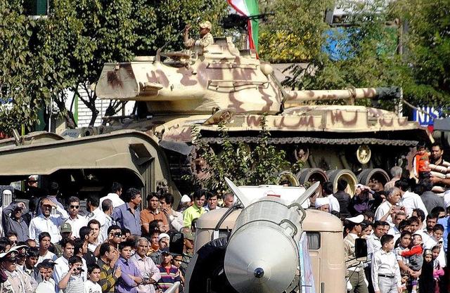 老掉牙的美国坦克，让伊朗魔改的很科幻，估计美国人都认不出来