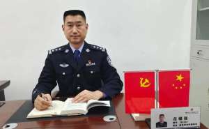 毒巢(柳州警方乔装潜伏端掉一“毒巢”深藏奶茶店内残害无数花季男女)