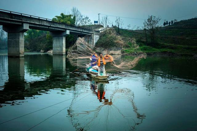 新义安“牙带强”，“尖东虎中虎”的头马，“尖东霸王”的铁哥们