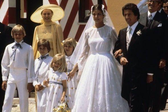 母亲是奥斯卡影后，三段婚姻都失败的摩纳哥卡罗琳公主