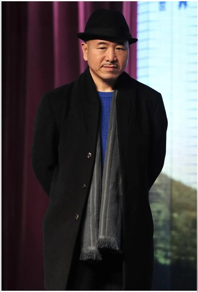 王小利：从二人转圈一路冲到荧幕，他的成名秘籍究竟是什么？