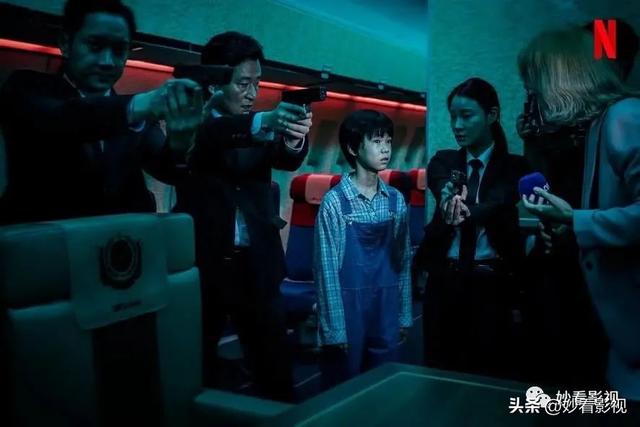 爽片勇敢尝试一路速通——《救命卡特》