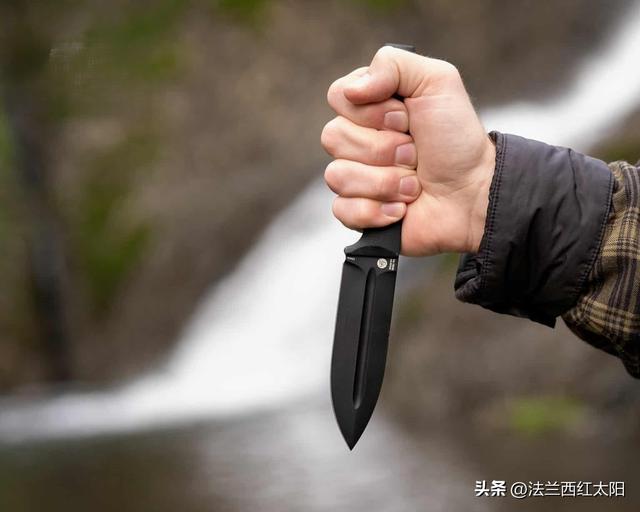 救援生存刀——冷钢SRK和工匠雷克哈特