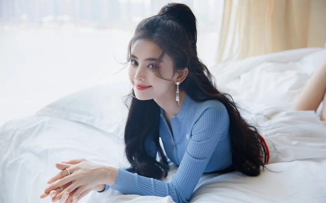 古力娜扎 颜值超高，身材比例好绝