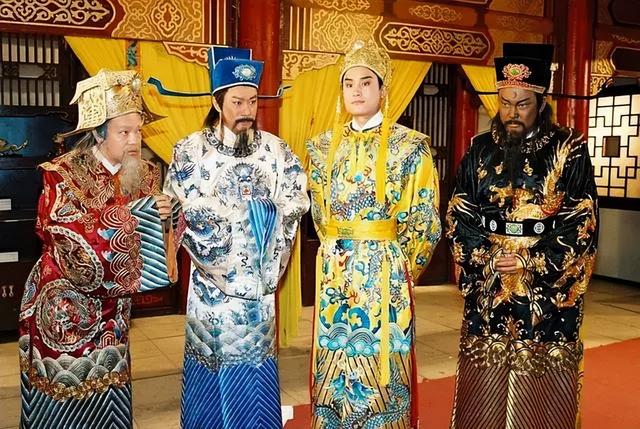 93版《包青天》：金超群出演的包拯不比周杰差，何家劲是白月光