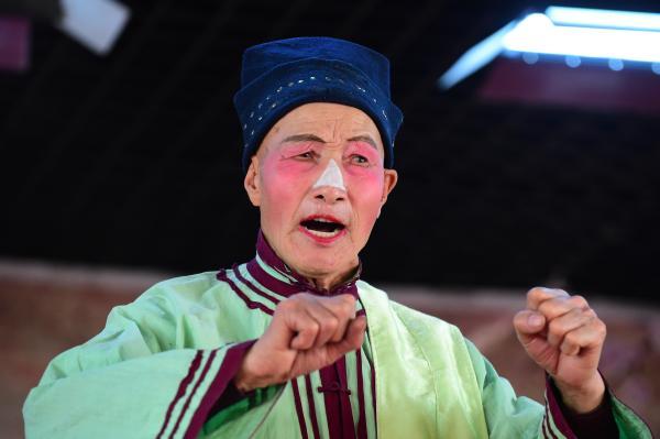 小曲子 老“戏痴”