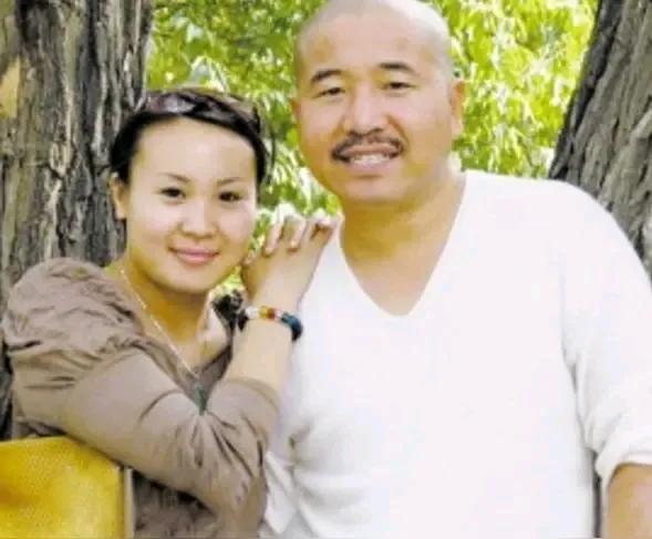 王小利：从二人转圈一路冲到荧幕，他的成名秘籍究竟是什么？