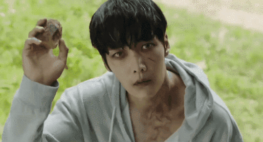 韩国丧尸剧又来了！男主崔振赫，第一集就变丧尸，会谈恋爱会破案