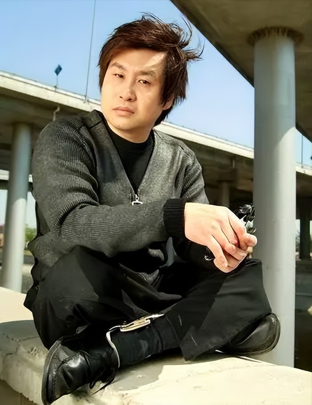 他将自杀遗书改成歌曲,却阴差阳错火遍全网,如今成KTV必点金曲