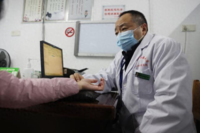 湖南名中医｜游柏稳：有胆有识，有守有方