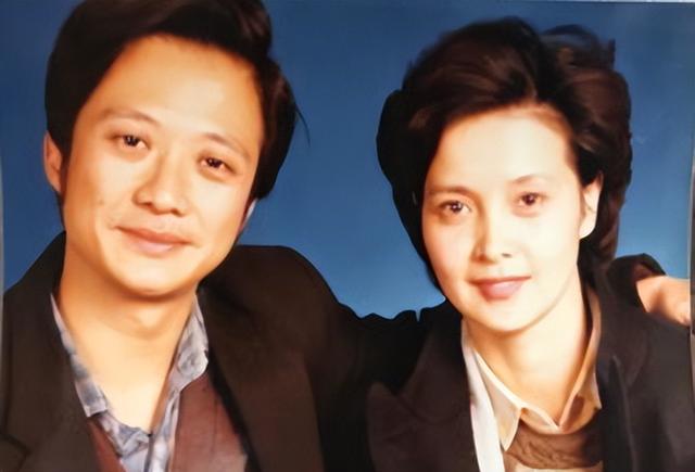 李小璐的母亲张伟欣:女儿离婚我心疼,盼望他们为了孩子复合