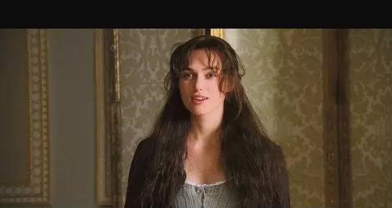 束胸衣,白大腿,打完僵尸就亲嘴