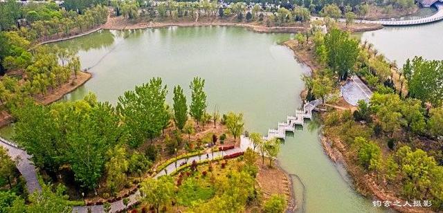 春欲尽日迟迟,花未谢踏春时 五一长假哪里去,看看济阳澄波湖