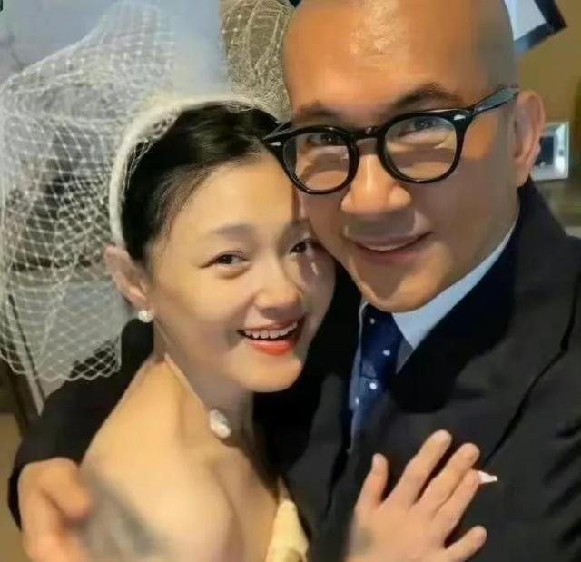 仅一天娱圈又出6个瓜,蔡徐坤被曝整容,张凌赫遭内涵,都是大瓜