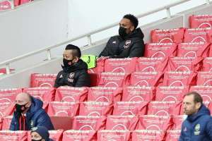 因该(球场也是职场：当你的核心员工迟到后，该如何处罚)