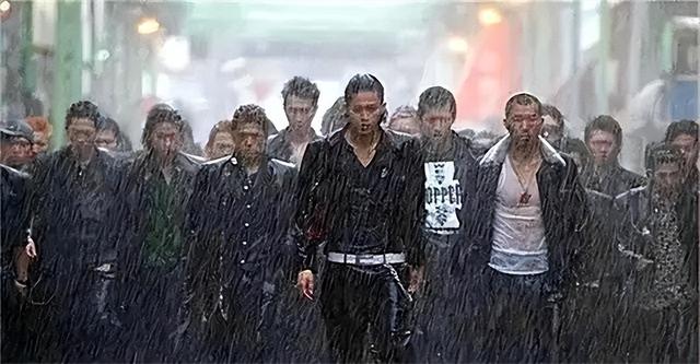 为什么香港有那么多黑帮？1997年香港回归，黑帮到底去哪了？