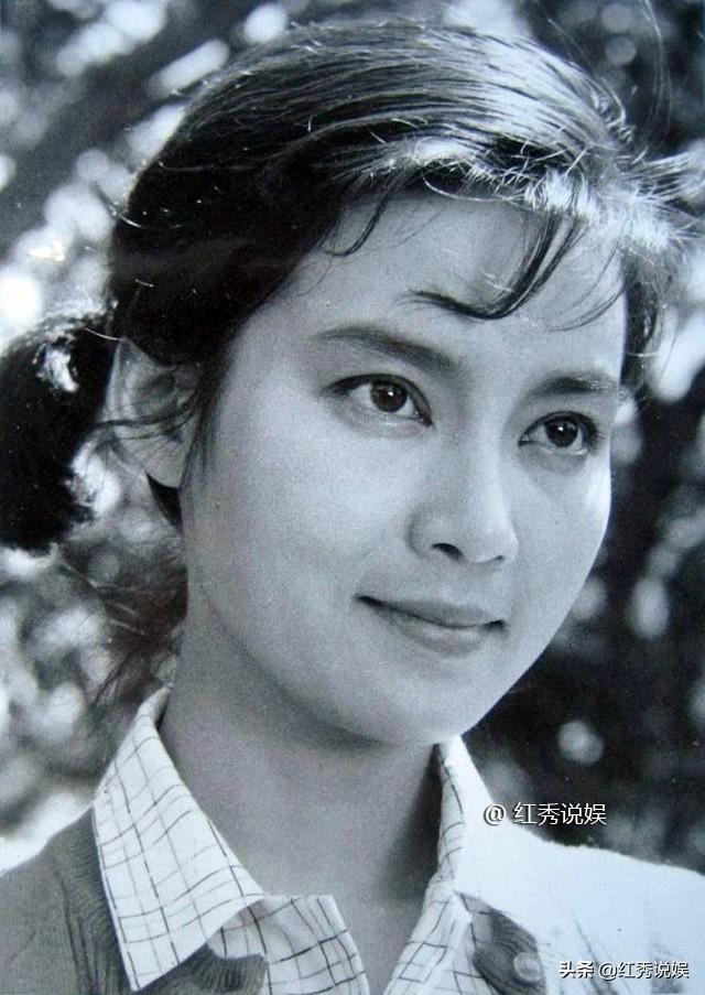 老照片:上影厂33位老演员 出生于50年代 其中8位美女走出3位影后