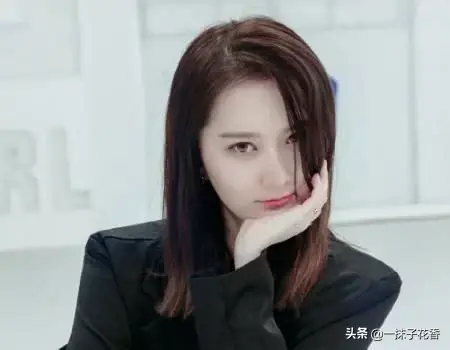 勾雪莹刚被《青你2》淘汰就急忙改名字，三次陪跑有怨气可以理解